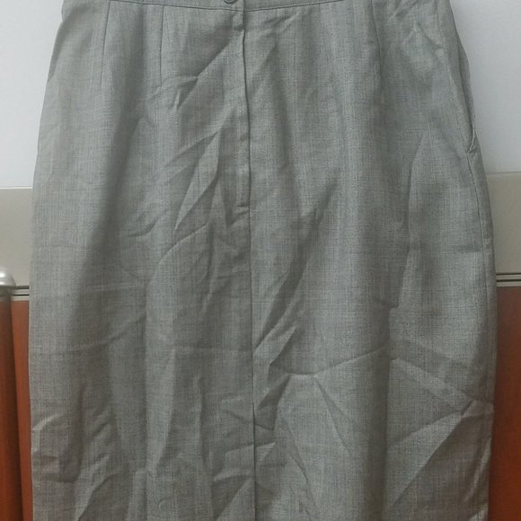 Gray A-line Skirt Wool With Black Lining With Side Slit Pockets - Picture 2 of 5